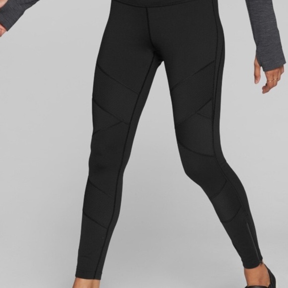 Athleta Motto Leggings